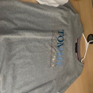 Tommy sweater